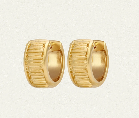 Arete Wide Huggie Earrings - 18k Gold Vermeil | Temple Of The Sun