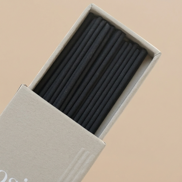 HANA | Acacia / Amber hand rolled Japanese Incense